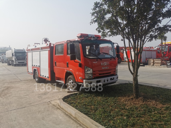 五十鈴3.5噸泡沫消防車