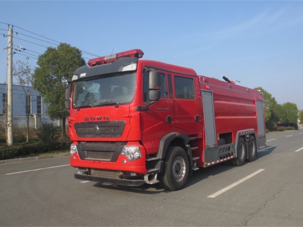 豪沃16噸泡沫消防車