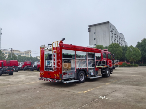 德國曼恩壓縮空氣泡沫消防車